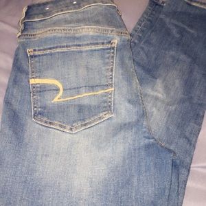 AMERICAN EAGLE SKINNY JEANS